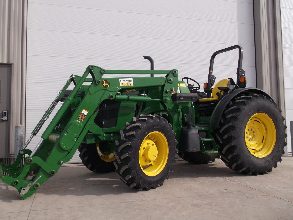 Premier Equipment Rentals Tractor Loaders