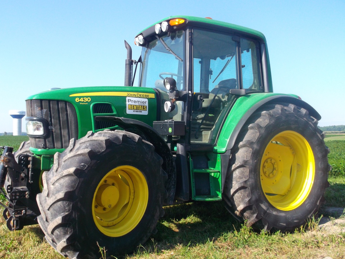 Premier Equipment Rentals 100 Hp Cab Tractors